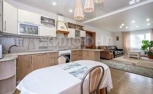 Дом 189м², 2-этажный, участок 10 сот.  