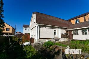 Дом 93м&sup2;, 2-этажный, участок 4 сот.  