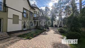 Коттедж 626м&sup2;, 4-этажный, участок 25 сот.  