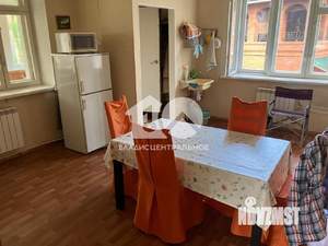 Дом 160м², 3-этажный, участок 10 сот.  