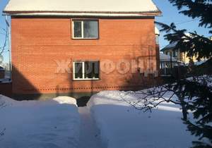 Дом 259м&sup2;, 2-этажный, участок 12 сот.  