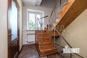 Дом 192м², 3-этажный, участок 5 сот.  