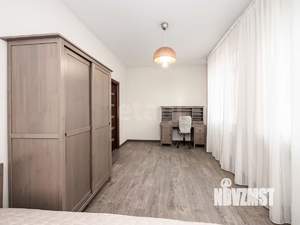 Дом 250м², 2-этажный, участок 9 сот.  