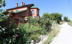 Дом 352м&sup2;, 2-этажный, участок 10 сот.  