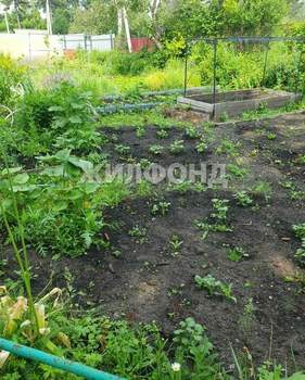 Дом 18м², 2-этажный, участок 7 сот.  