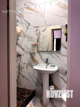 Дом 254м², 2-этажный, участок 5 сот.  