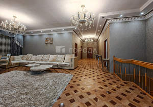 Дом 443м&sup2;, 2-этажный, участок 14 сот.  