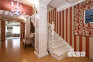 Дом 375м², 3-этажный, участок 12 сот.  