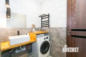 Дом 121м&sup2;, 2-этажный, участок 3 сот.  