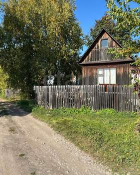 Дом 20м², 2-этажный, участок 610 сот.  