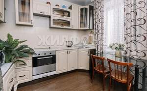 Дом 45м², 2-этажный, участок 6 сот.  