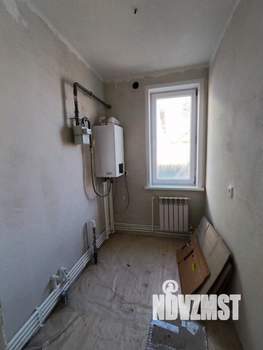 Дом 100м&sup2;, 2-этажный, участок 3 сот.  