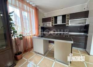 Коттедж 292м², 3-этажный, участок 13 сот.  