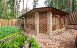 Дом 361м², 2-этажный, участок 15 сот.  