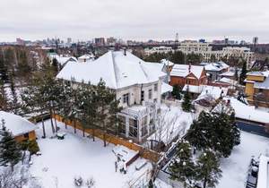 Дом 660м², 3-этажный, участок 8 сот.  