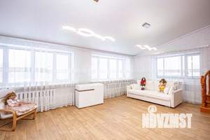 Дом 387м&sup2;, 3-этажный, участок 6 сот.  