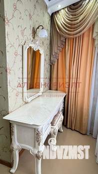 Коттедж 374м², 3-этажный, участок 6 сот.  