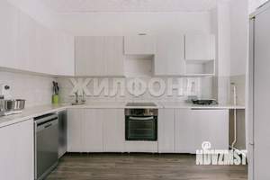 Дом 394м², 2-этажный, участок 9 сот.  