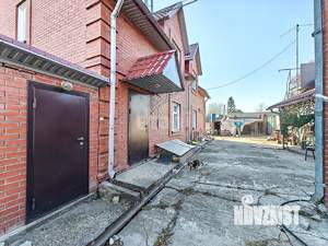 Дом 381м&sup2;, 2-этажный, участок 14 сот.  