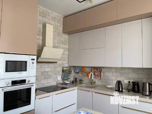 Коттедж 240м², 3-этажный, участок 8 сот.  