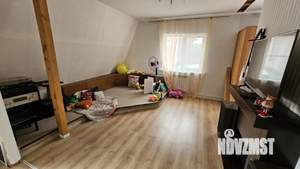 Дом 180м&sup2;, 2-этажный, участок 4 сот.  