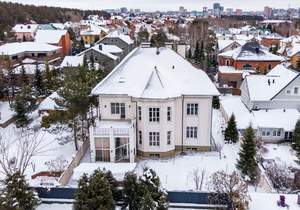 Дом 660м², 3-этажный, участок 8 сот.  