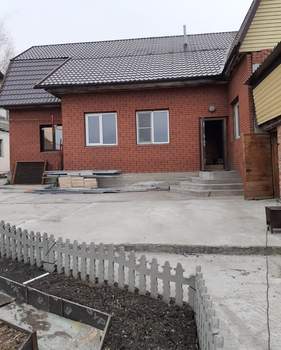 Дом 120м², 2-этажный, участок 10 сот.  