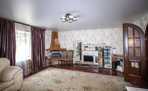Дом 180м², 2-этажный, участок 5 сот.  
