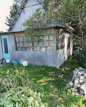 Дом 24м², 2-этажный, участок 10 сот.  