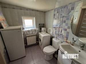 Дом 63м&sup2;, 2-этажный, участок 3 сот.  