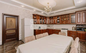 Дом 345м&sup2;, 3-этажный, участок 4 сот.  