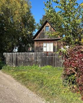 Дом 20м², 2-этажный, участок 610 сот.  