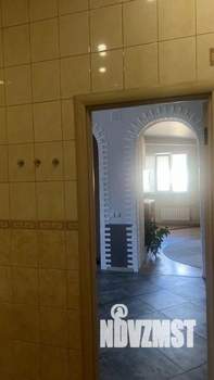 Коттедж 220м&sup2;, 2-этажный, участок 7 сот.  