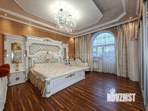 Дом 443м&sup2;, 2-этажный, участок 13 сот.  