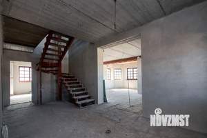 Дом 700м², 2-этажный, участок 18 сот.  