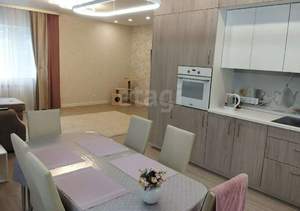 Дом 290м², 3-этажный, участок 14 сот.  