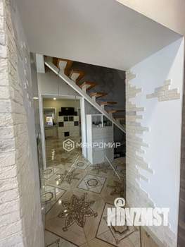 Коттедж 248м², 2-этажный, участок 6 сот.  
