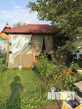 Дом 40м&sup2;, 2-этажный, участок 9 сот.  