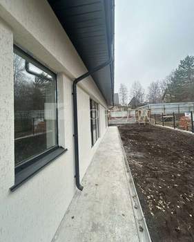 Дом 200м&sup2;, 1-этажный, участок 8 сот.  