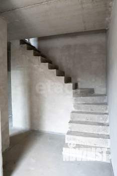 Дом 180м&sup2;, 2-этажный, участок 7 сот.  