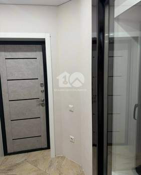 Дом 183м&sup2;, 2-этажный, участок 7 сот.  