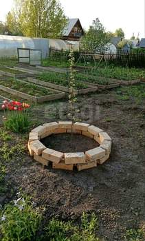 Дом 30м&sup2;, 2-этажный, участок 10 сот.  