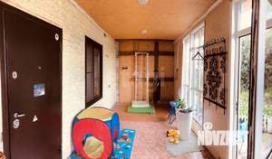 Дом 180м&sup2;, 2-этажный, участок 6 сот.  