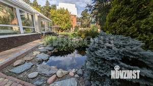 Дом 626м&sup2;, 3-этажный, участок 24 сот.  