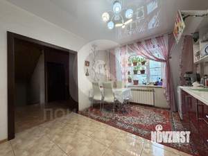 Дом 240м&sup2;, 3-этажный, участок 8 сот.  