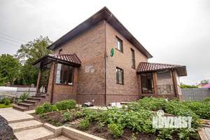 Дом 251м&sup2;, 3-этажный, участок 6 сот.  