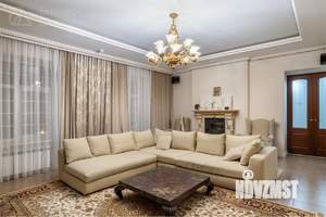 Коттедж 576м², 3-этажный, участок 20 сот.  