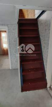 Дом 42м², 2-этажный, участок 6 сот.  