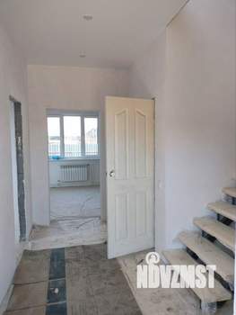 Дом 100м&sup2;, 2-этажный, участок 3 сот.  