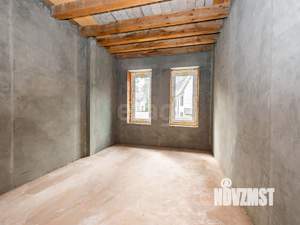 Дом 750м², 3-этажный, участок 16 сот.  